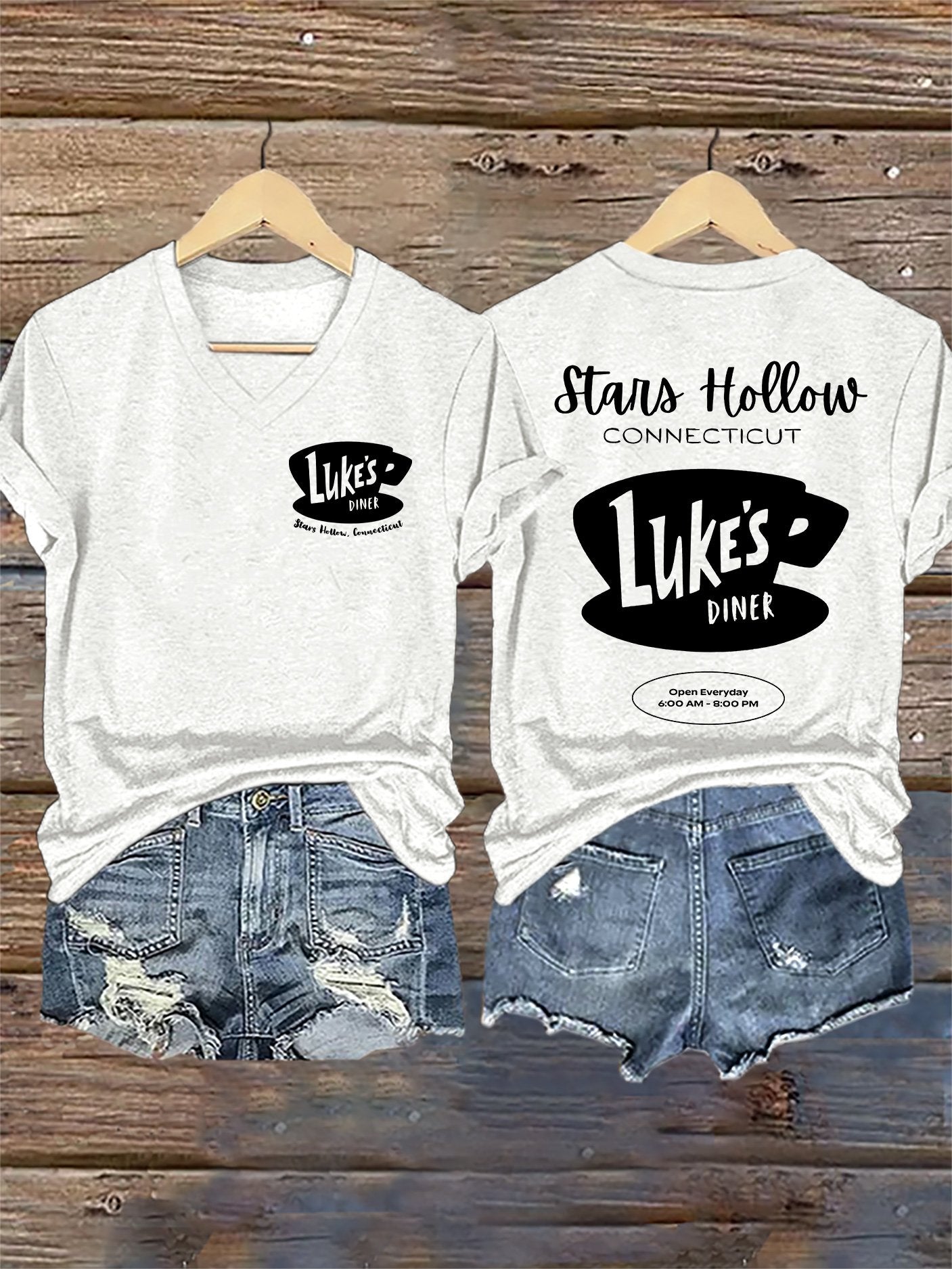 🔥HOT SALE🔥V-Neck Retro Fall Luke’s Diner Stars Hollow, Connecticut Stars Hollow Connecticut Luke’s Diner Open Everyday 6:00 Am – 8:00 Pm Print T-Shirt