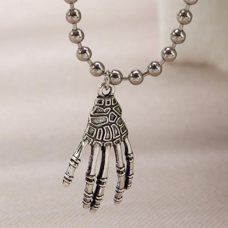 Fashionable And Personalized Creative Ghost Claw Design Necklace