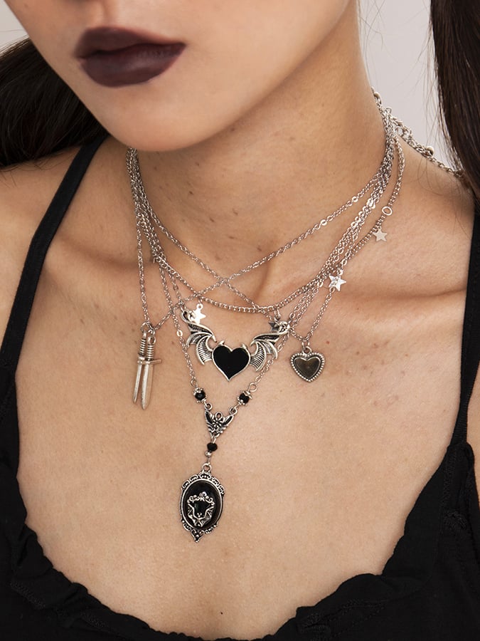 Halloween Gothic Dark Heart Wings Pendant Necklace