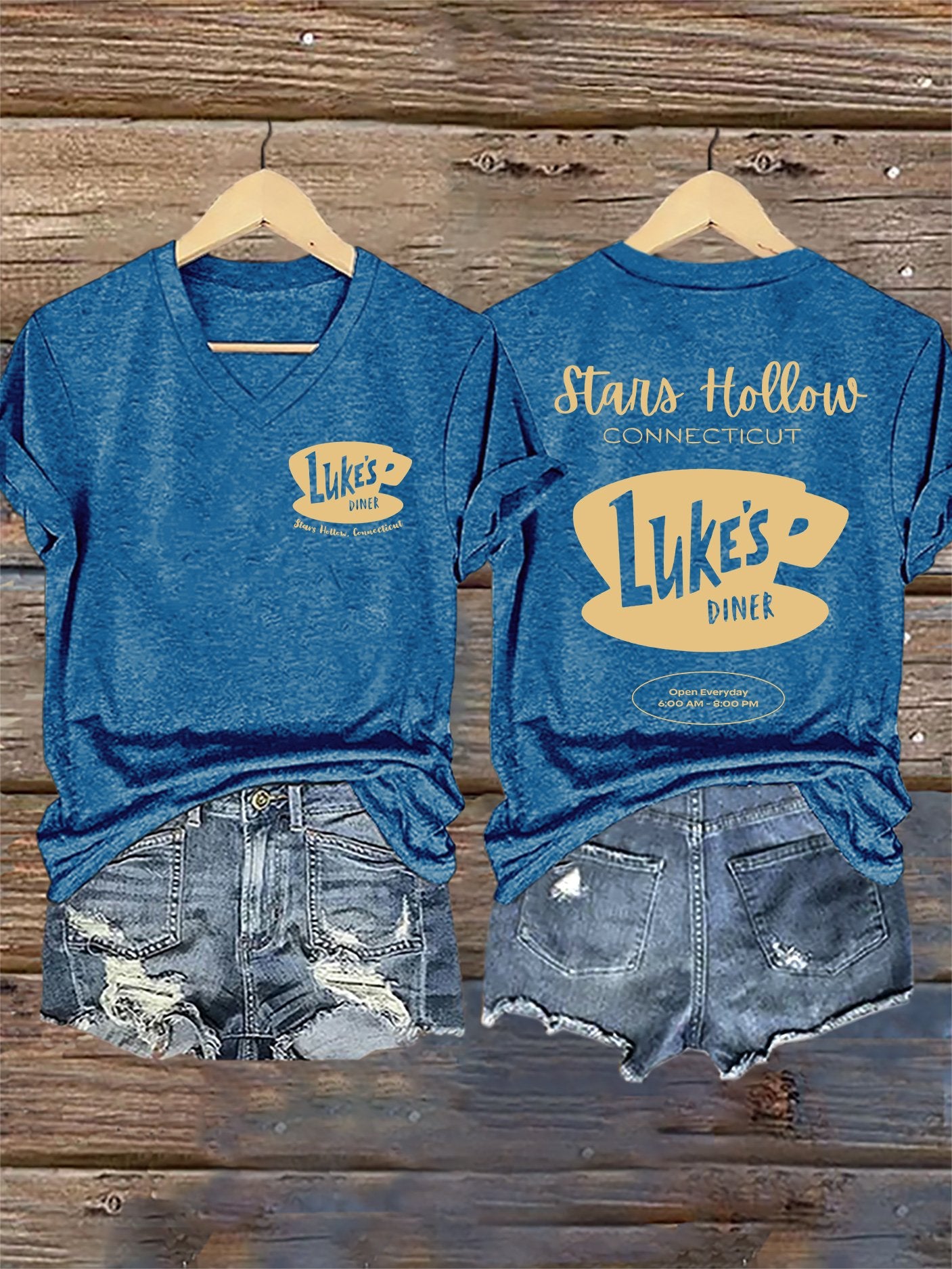 🔥HOT SALE🔥V-Neck Retro Fall Luke’s Diner Stars Hollow, Connecticut Stars Hollow Connecticut Luke’s Diner Open Everyday 6:00 Am – 8:00 Pm Print T-Shirt