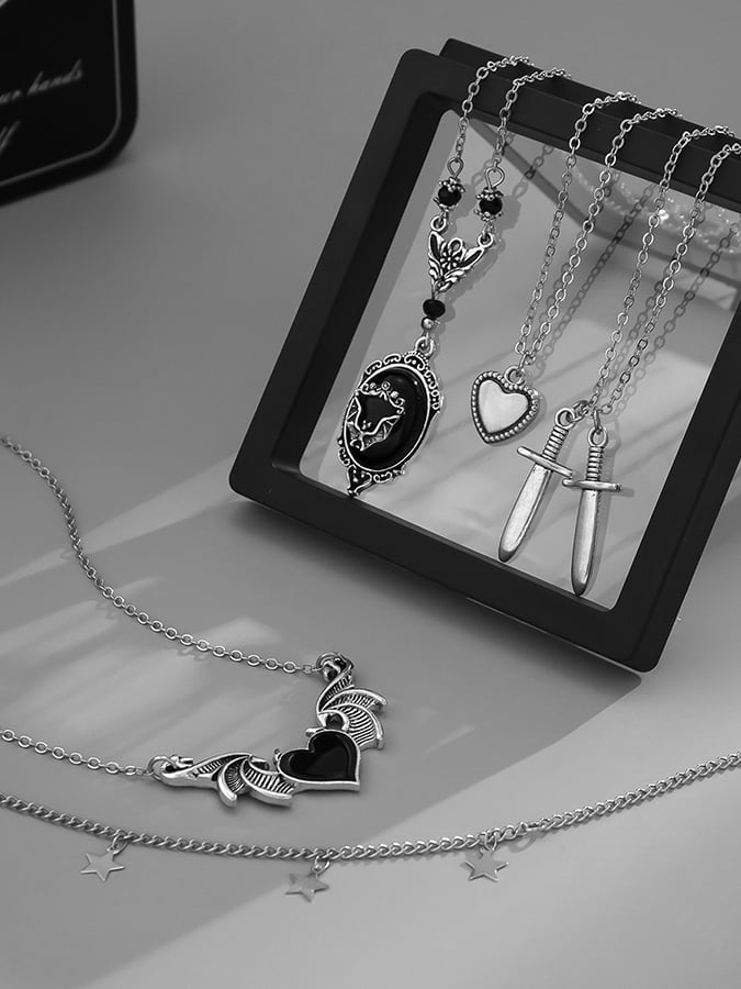 Halloween Gothic Dark Heart Wings Pendant Necklace