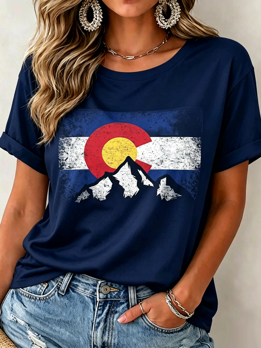 Women'S Colorado Strong Vintage Colorado Flag Mountain Forest T-Shirt