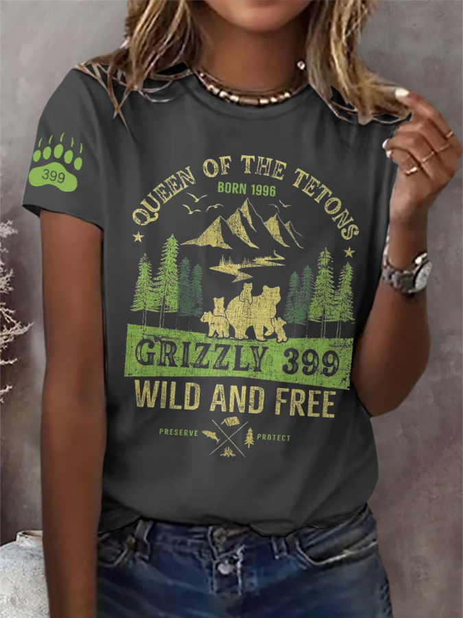 Retro Queen Of The Tetons Born 1996 Grizzly 399 Wild And Free Preserve Protect Print T-Shirt