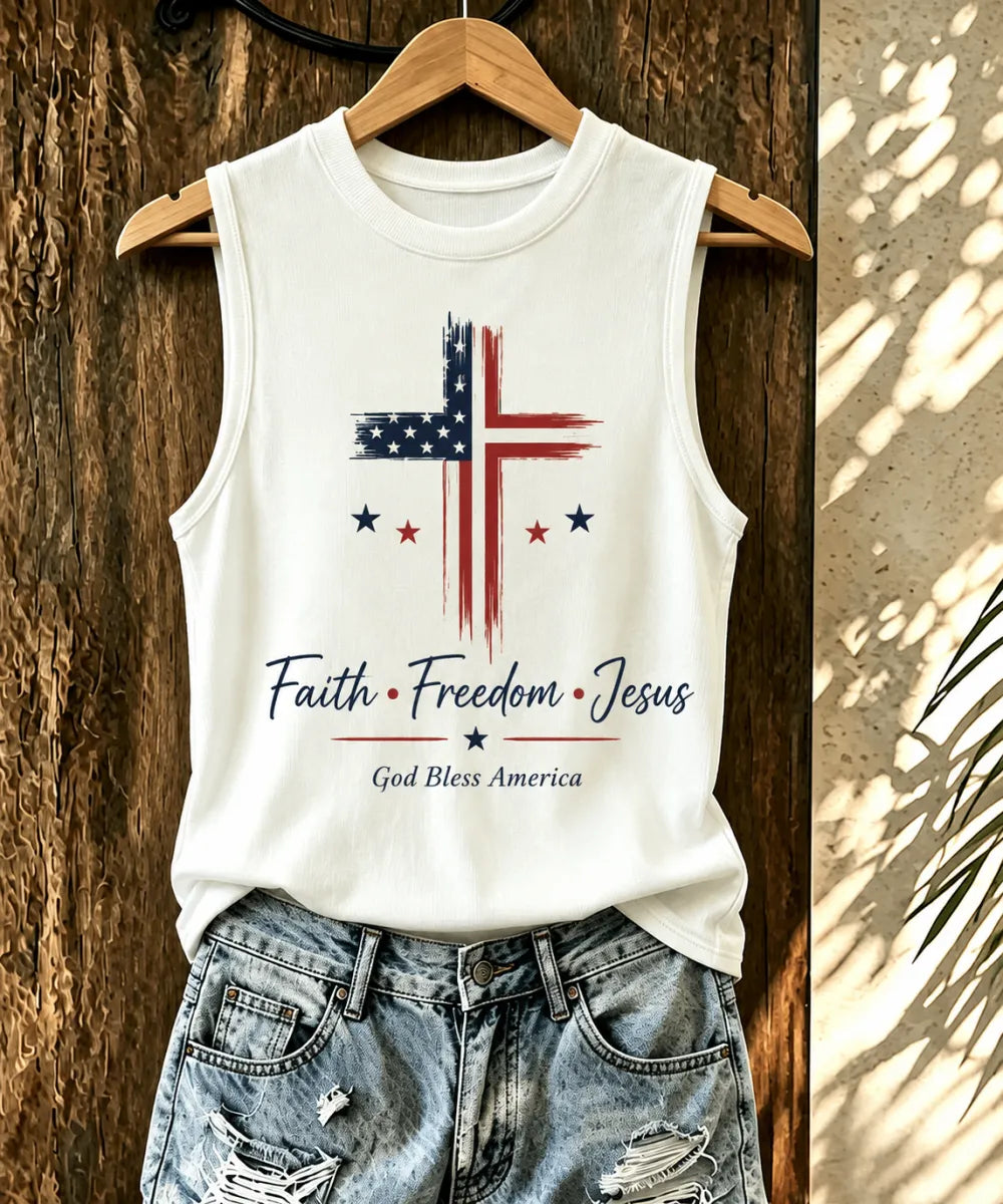 Women'S Faith Freedom Jesus Vintage American Flag Cross Tank Top